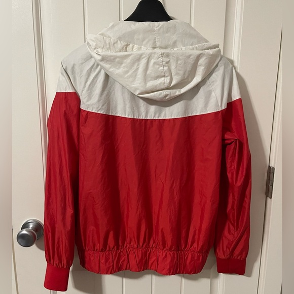 Women’s Nike Jacket - Picture 5 of 7